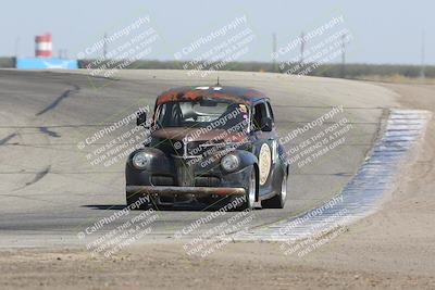 media/Sep-28-2024-24 Hours of Lemons (Sat) [[a8d5ec1683]]/1140am (Outside Grapevine)/